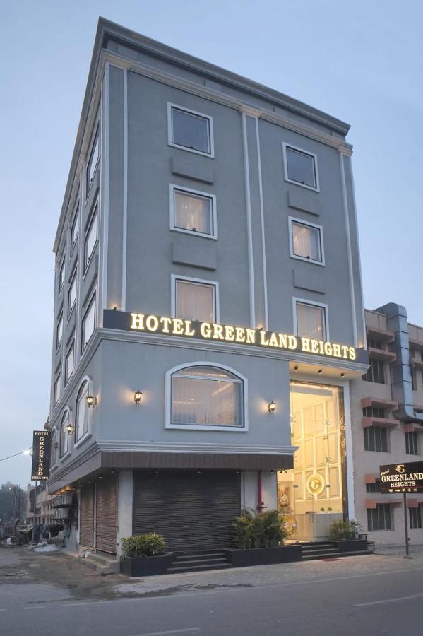 Land Heights 3*