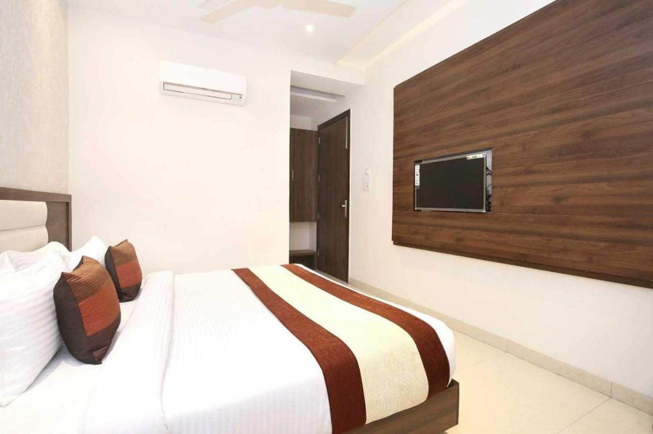 Hotel O Grand Star