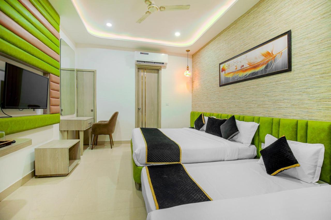Golden Hotel