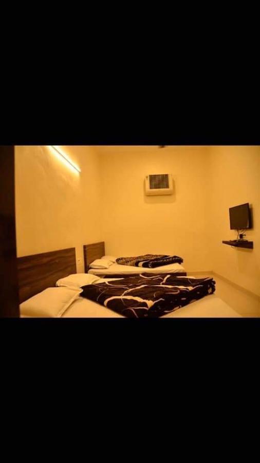 Bindra Paradise 800 Meter From Golden Temple Guest house