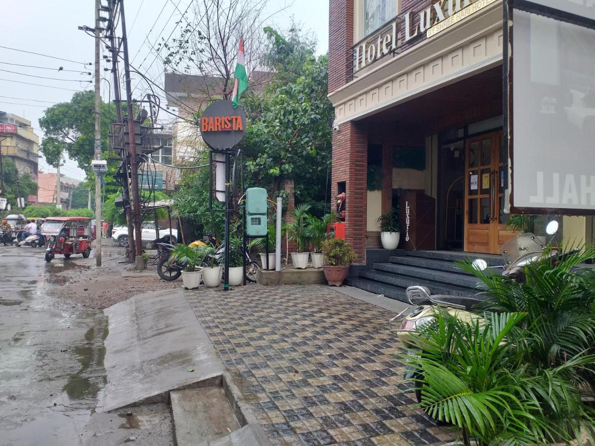 Luxurio - In-house Barista Cafe, Near Golden Temple 3*