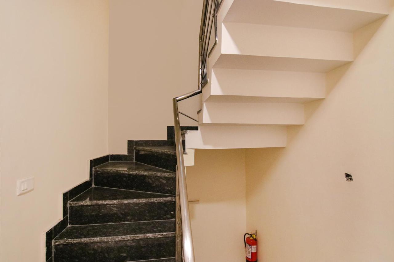 Hotel Fabhotel Aryan Grand