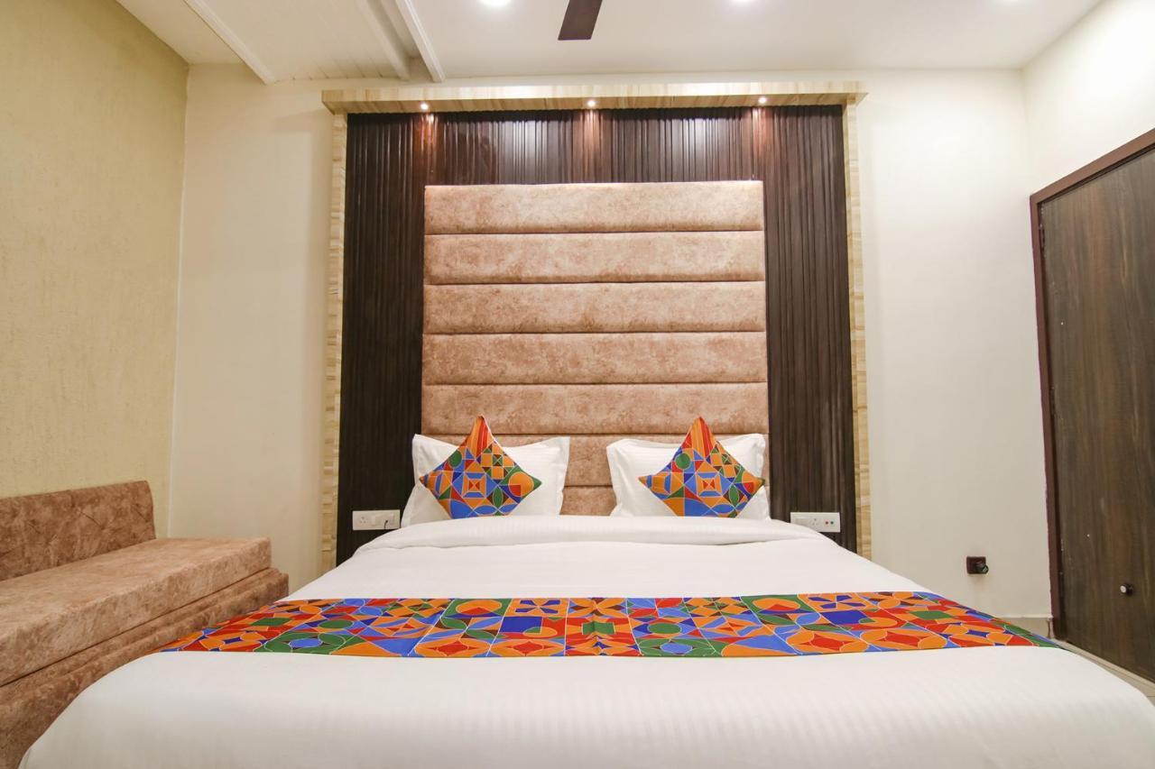 Hotel Fabhotel Spring 3*