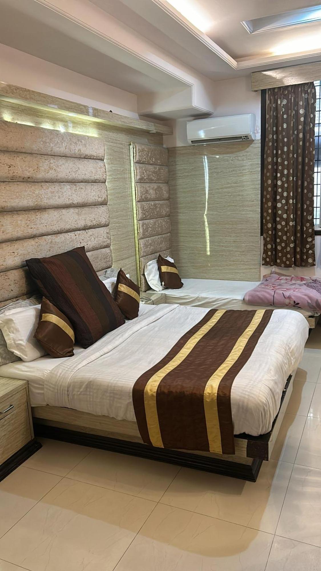 Hotel Cj International 3*