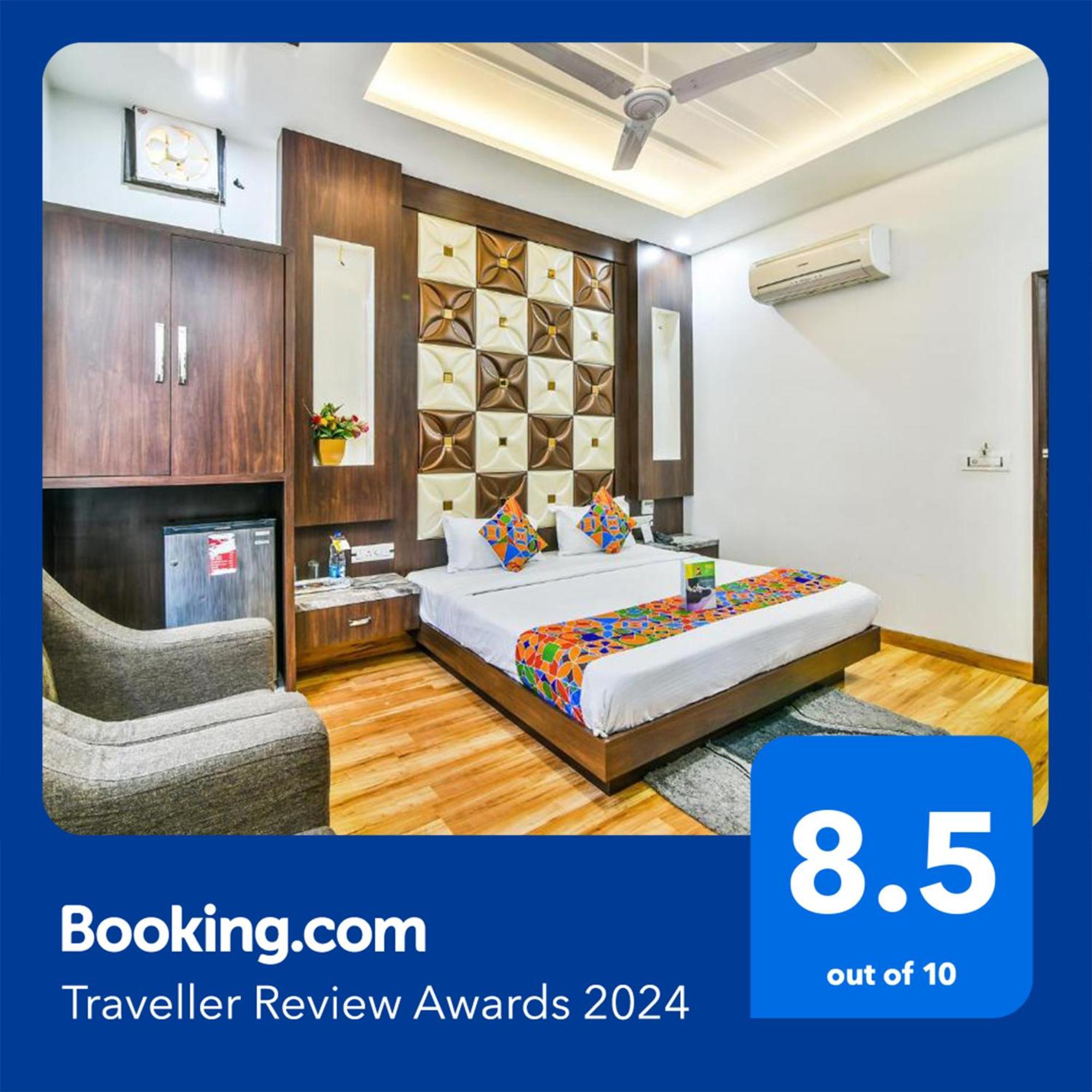 Fabhotel Aman Residency Sharifpura Hotel
