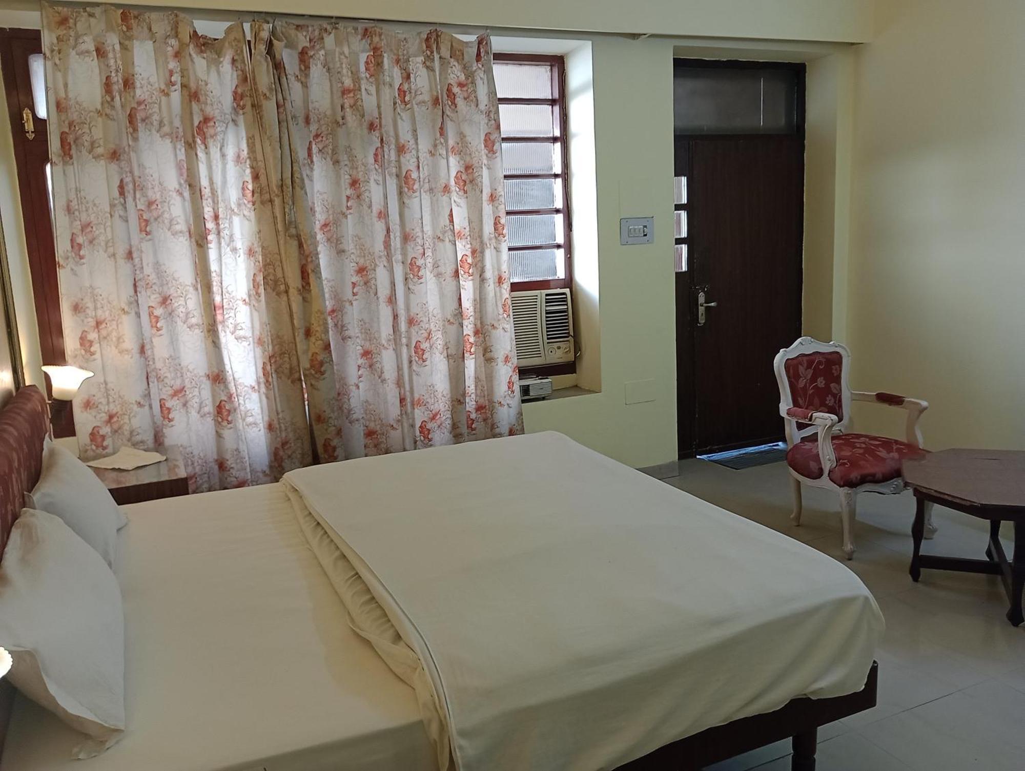 Hotel Airlines Amritsar