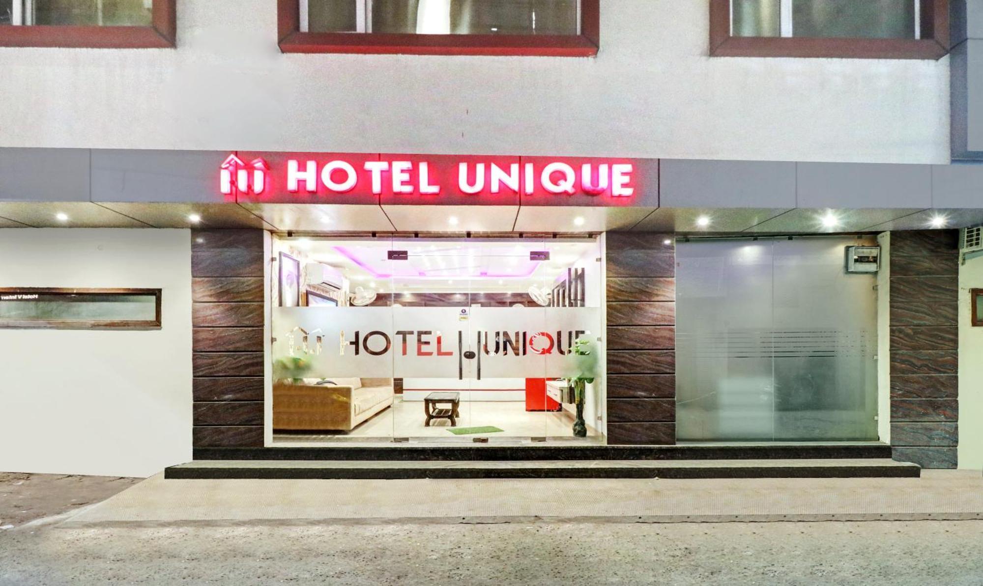 Itsy Unique - Near Railway Station Hotel 3*