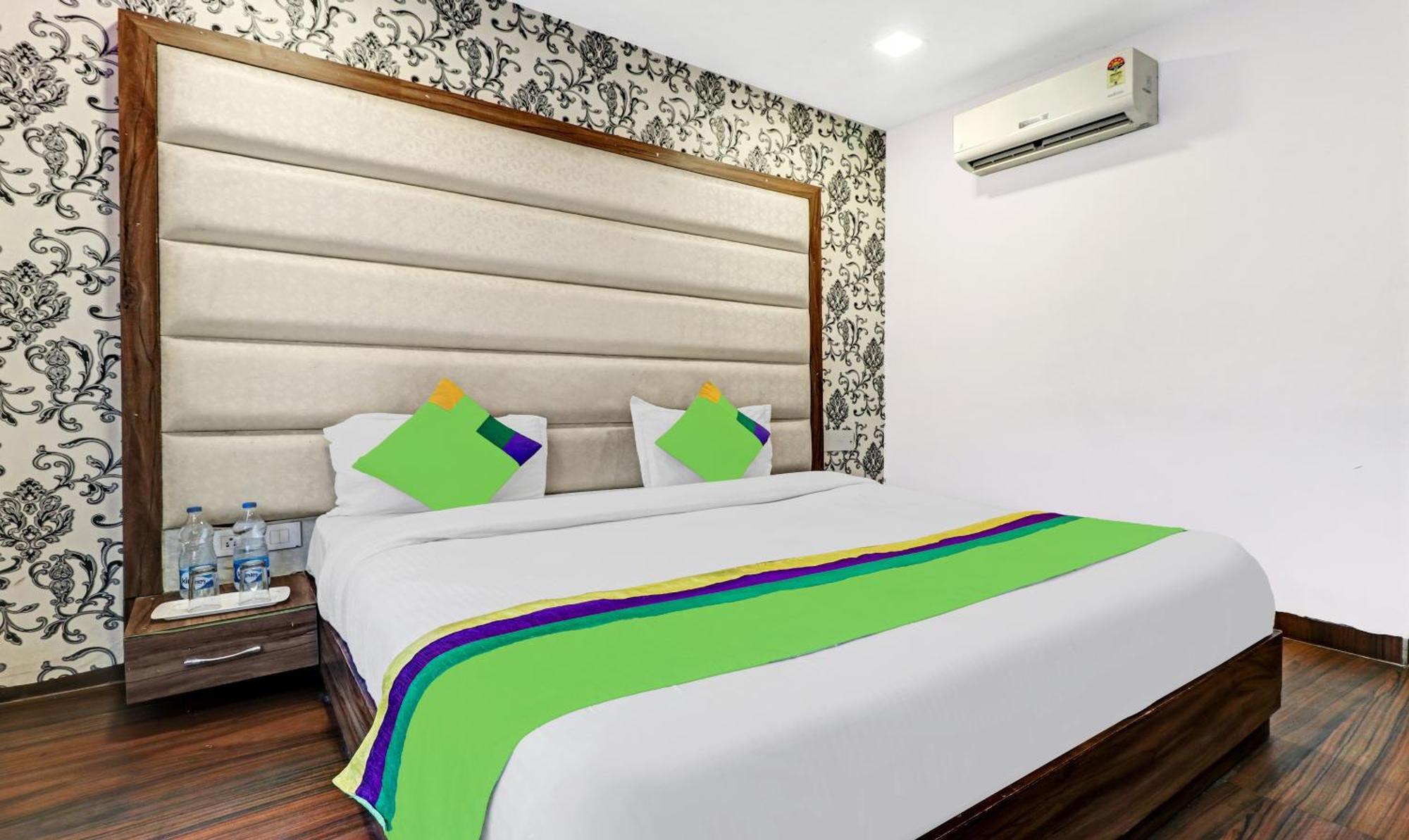 Hotel Itsy Unique - Near Railway Station 3*