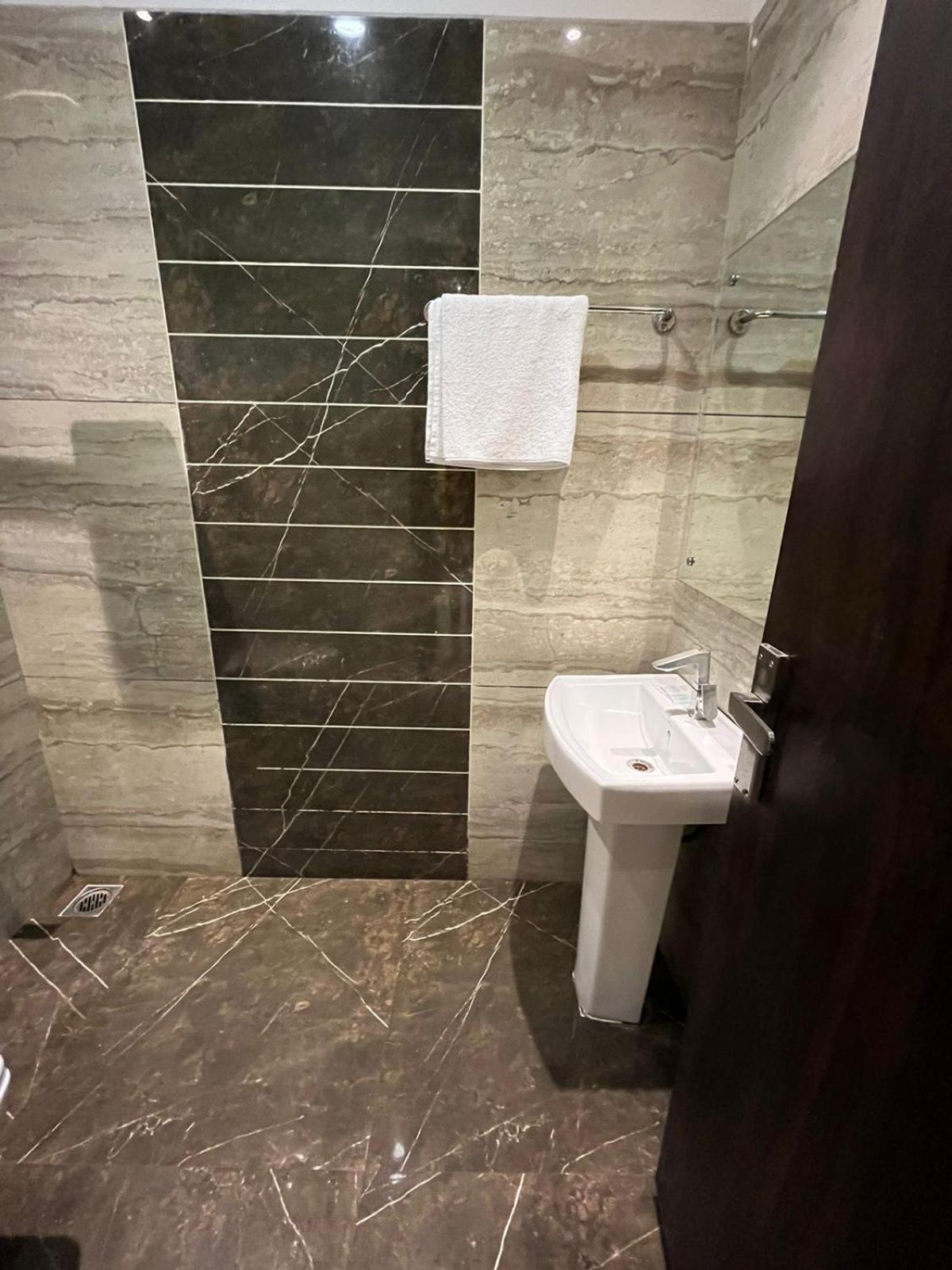 Hotel Sb Residency 3*