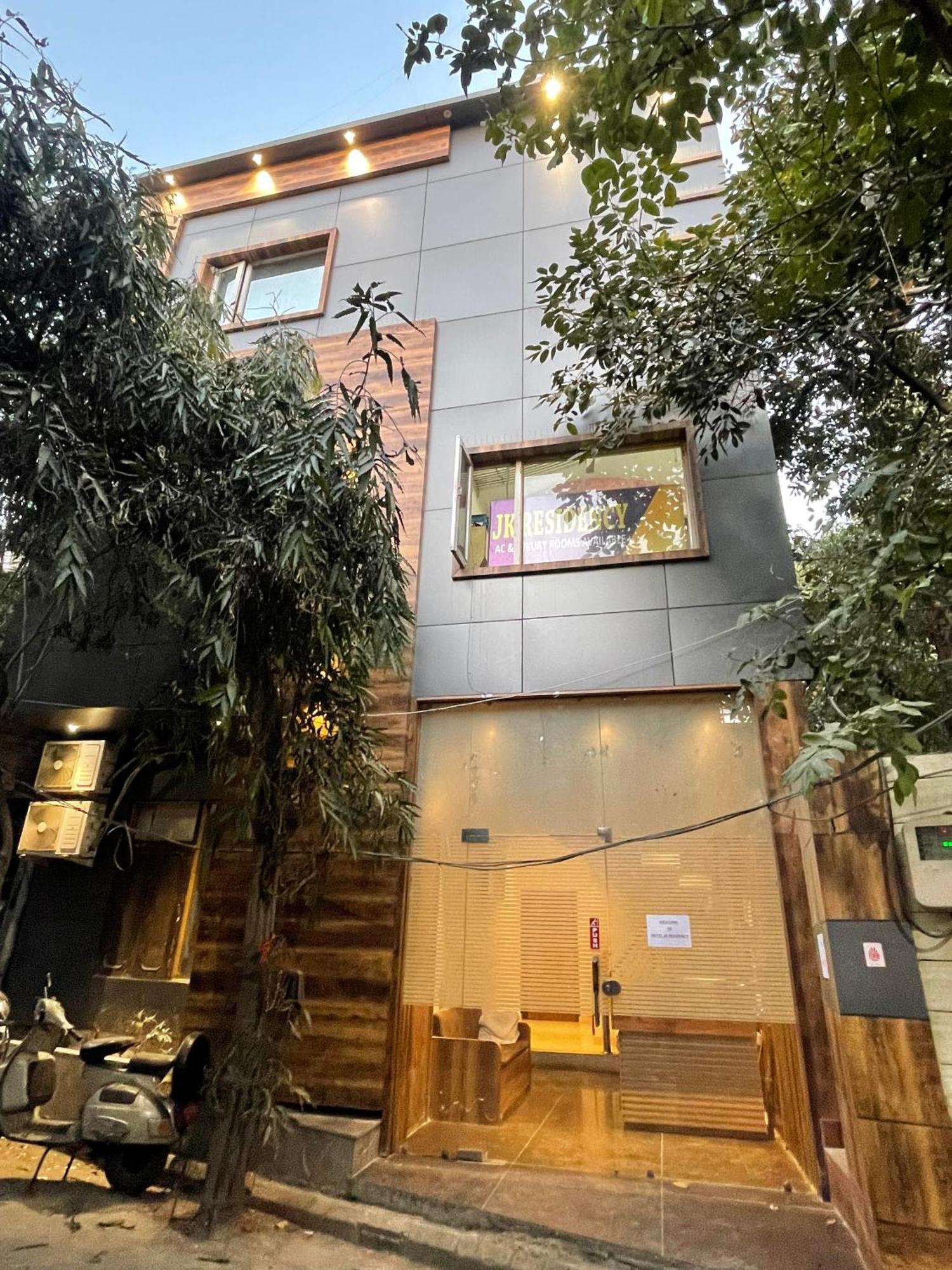 Jk Residency- 4 Min Walk From Golden Temple Hotel 3*