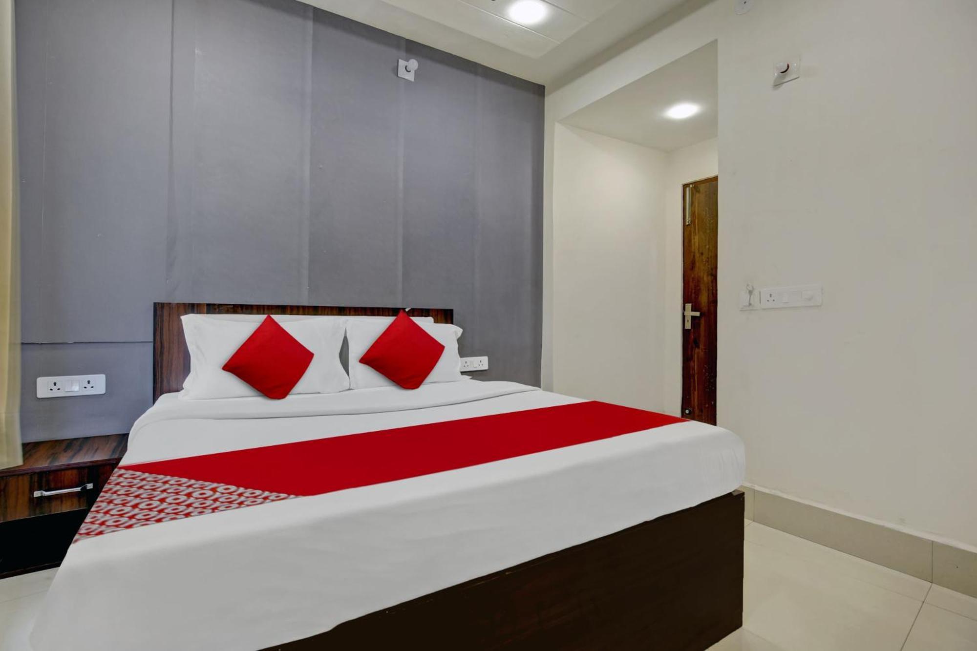 Oyo Flagship Inder Hotel 3*