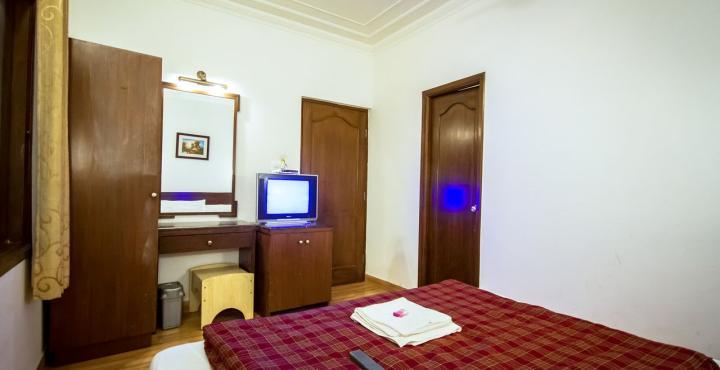 Hotel Sapphire Opposite Golden Temple Amritsar