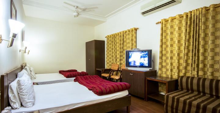 Hotel Sapphire Opposite Golden Temple Amritsar