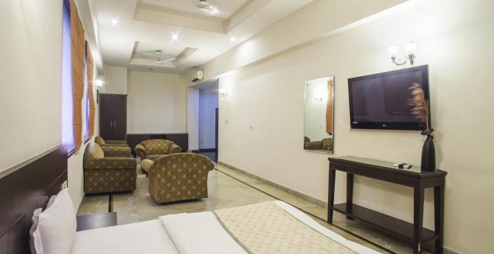 Capital O 15395 42 Hotel 3*