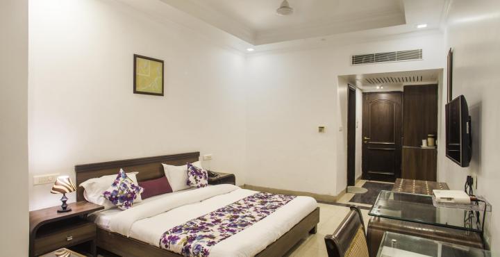 Fabhotel Aaykay Model Town