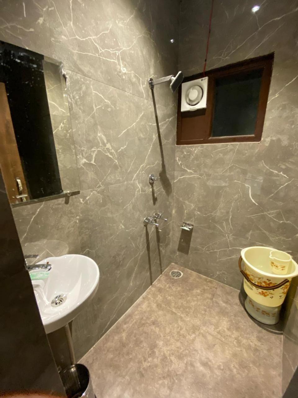 Jk Residency- 4 Min Walk From Golden Temple 3* Amritsar