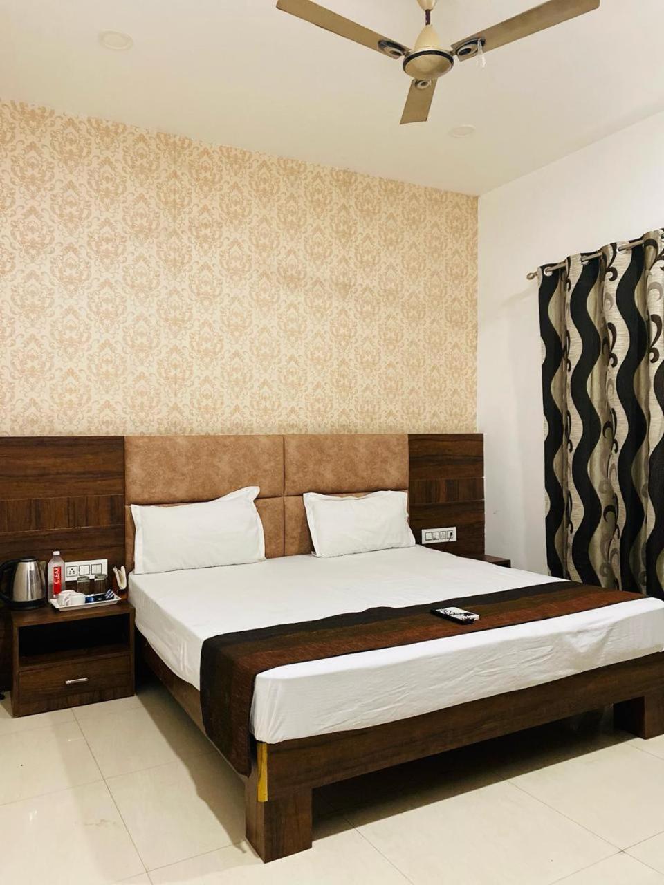 Jk Residency- 4 Min Walk From Golden Temple