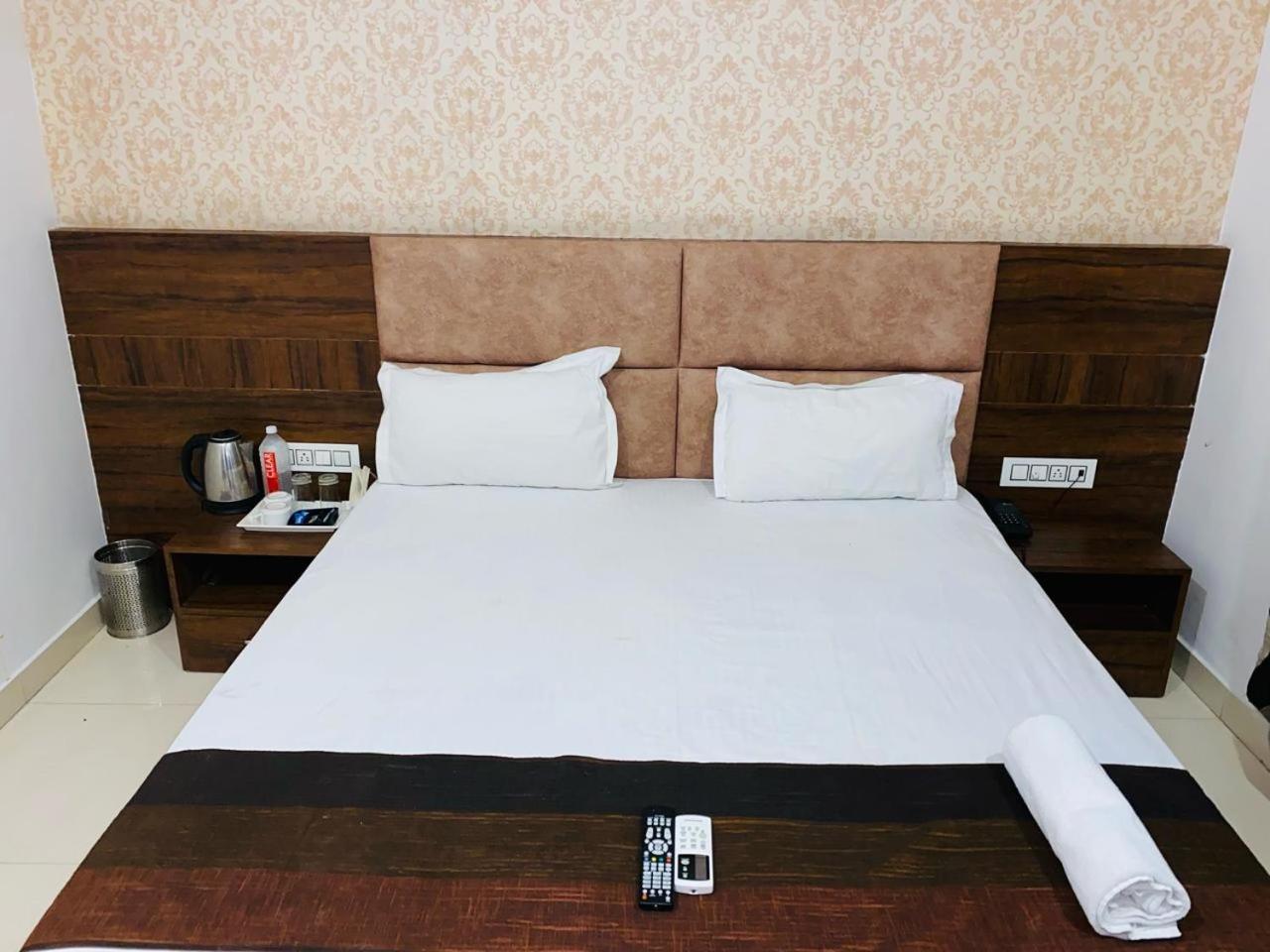 Jk Residency- 4 Min Walk From Golden Temple Hotel Amritsar