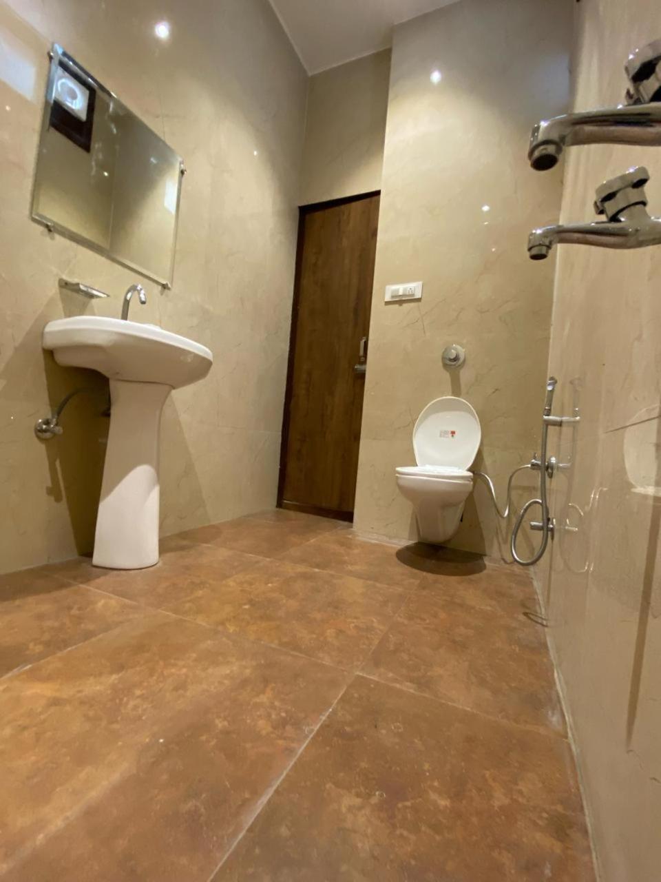 Jk Residency- 4 Min Walk From Golden Temple Hotel 3*
