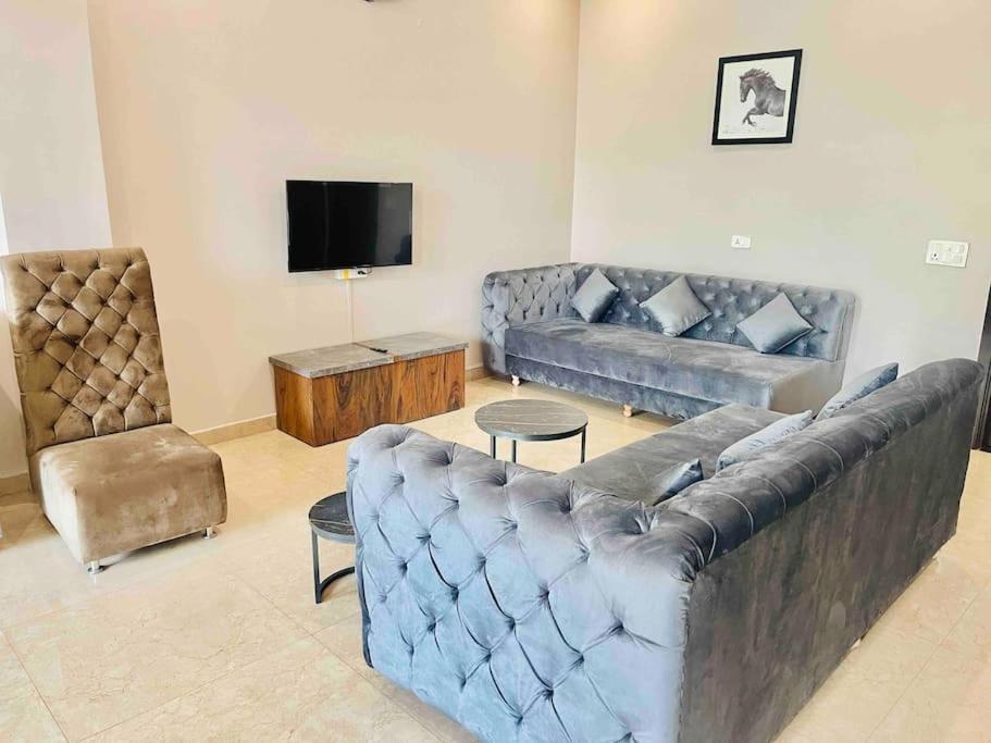 3 Bhk - Woodstock Apartment Amritsar