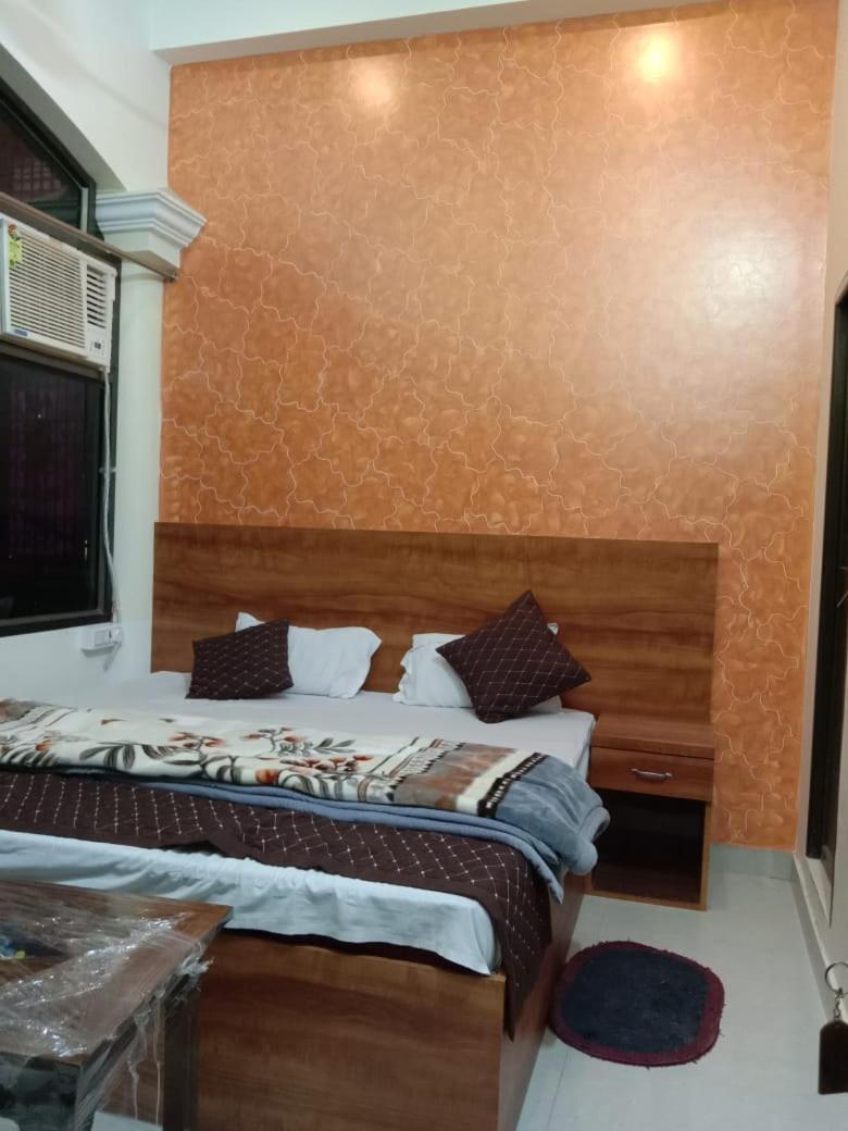 Gurjeet Guest House 50Mtr From Golden Temple Amritsar
