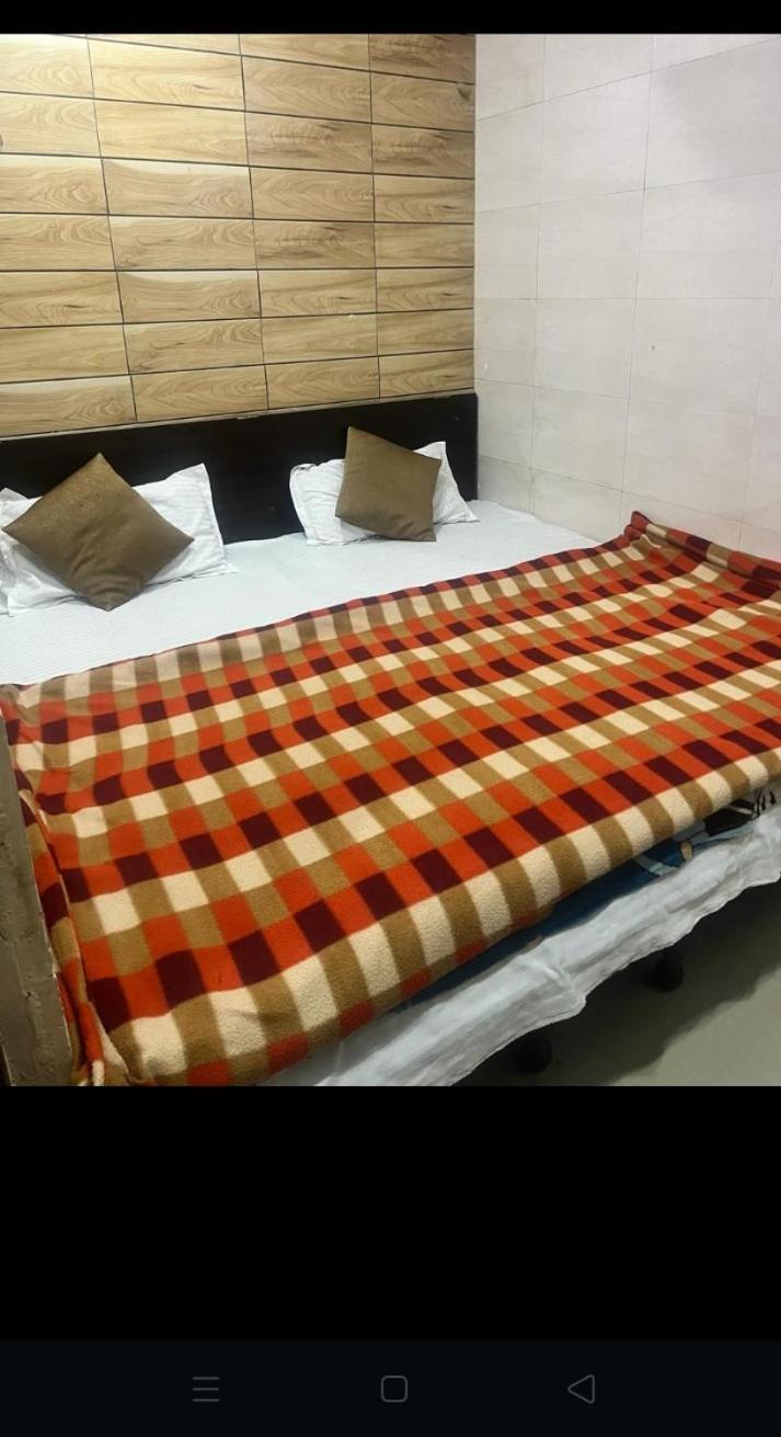 Arora * Amritsar