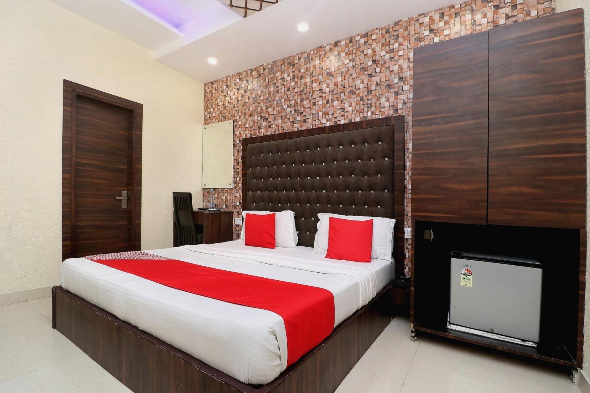 Hotel O Azaad Lifestyle 3*