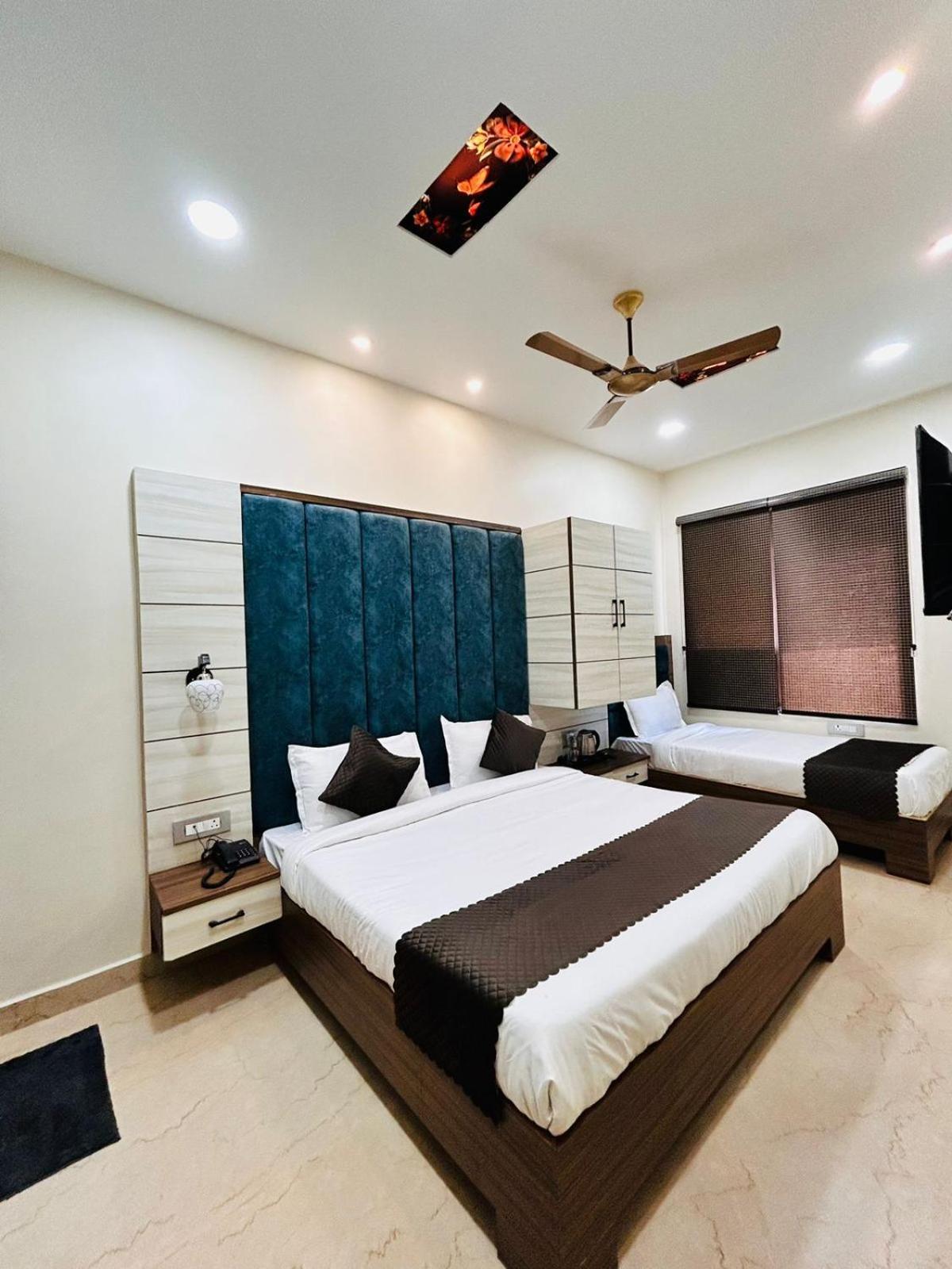 Hotel Monga Dreams - Rated Just 5 Min Walk From Goldem Temple 3*
