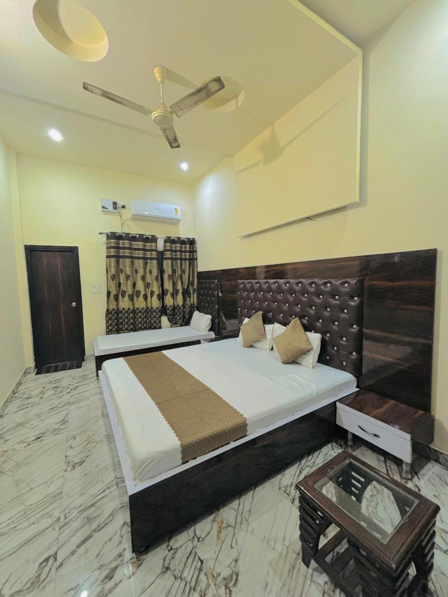 Shiv Shankar Guest house