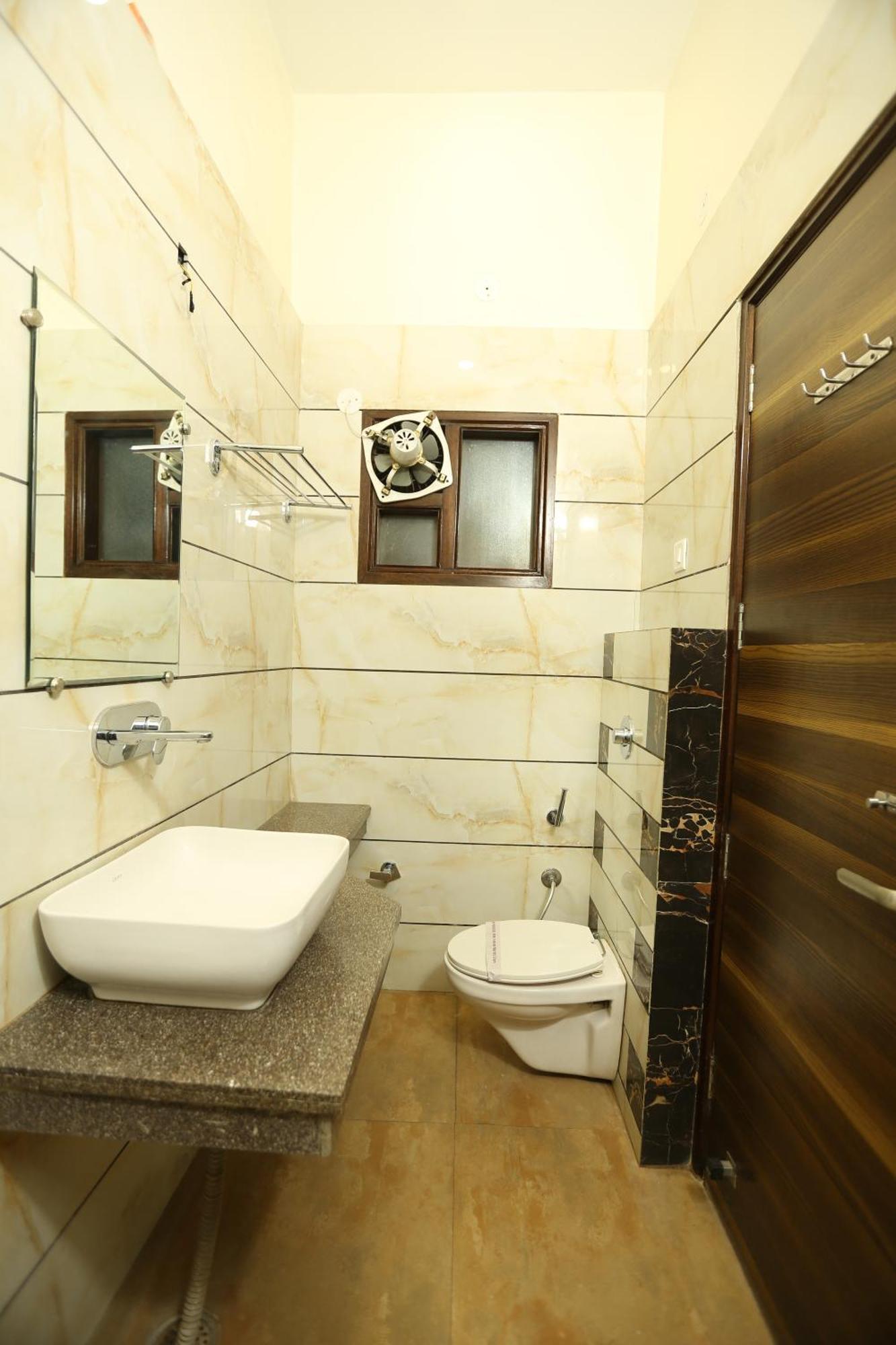 Om Sai Bed & Breakfast 4*