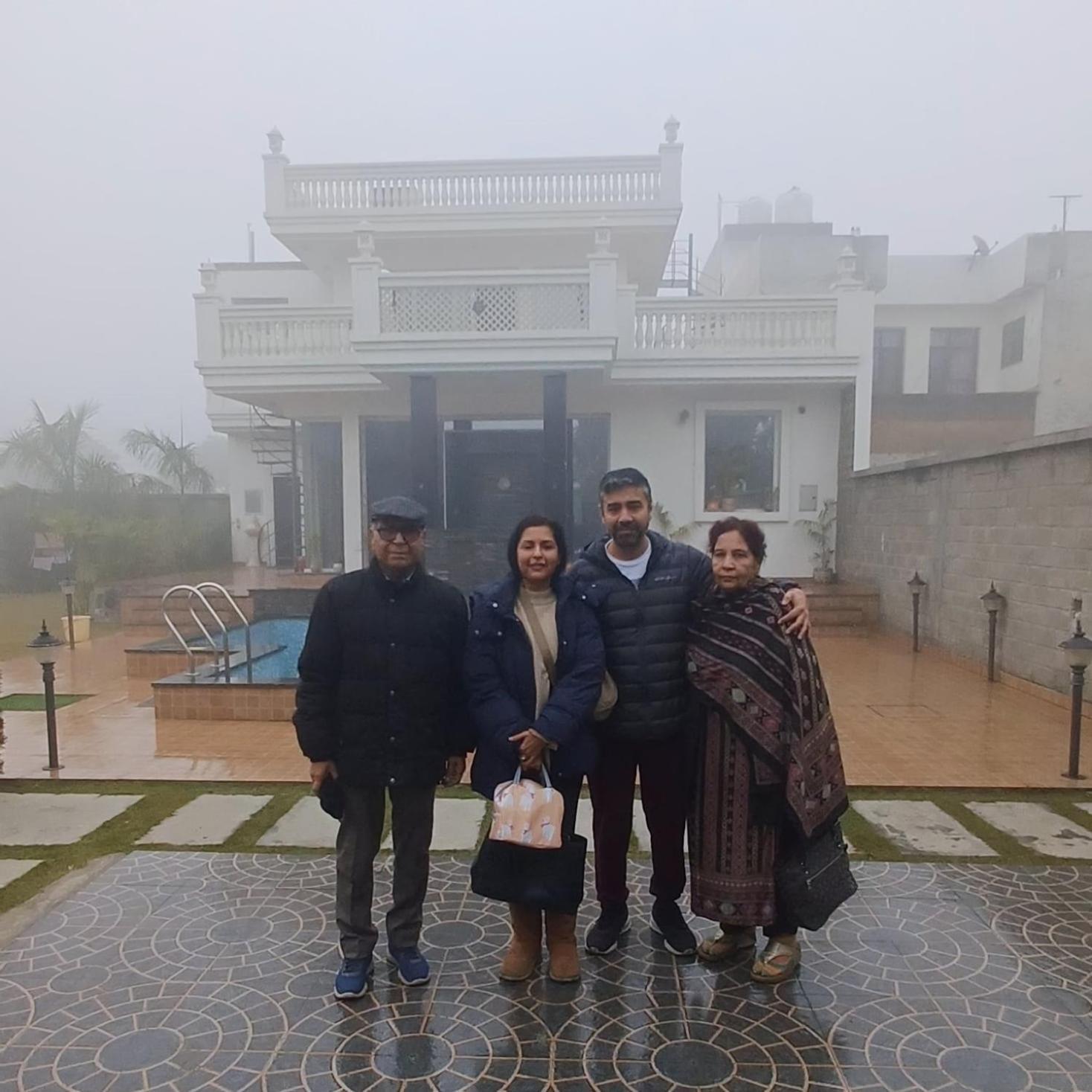 Greystone Villa: Luxurious Retreat With Pool And Entertainment Amritsar