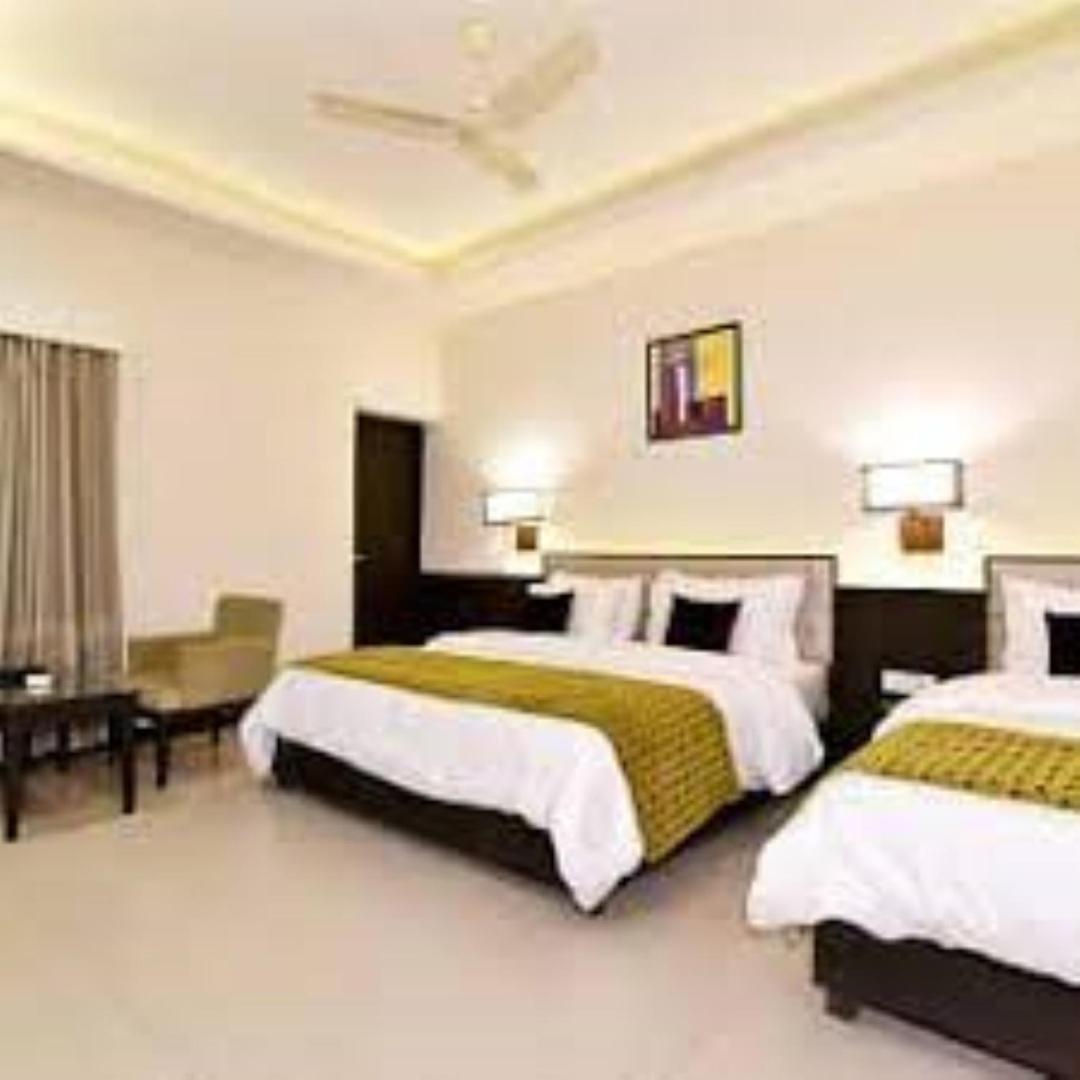 Shiraz Castle,amritsar 3*