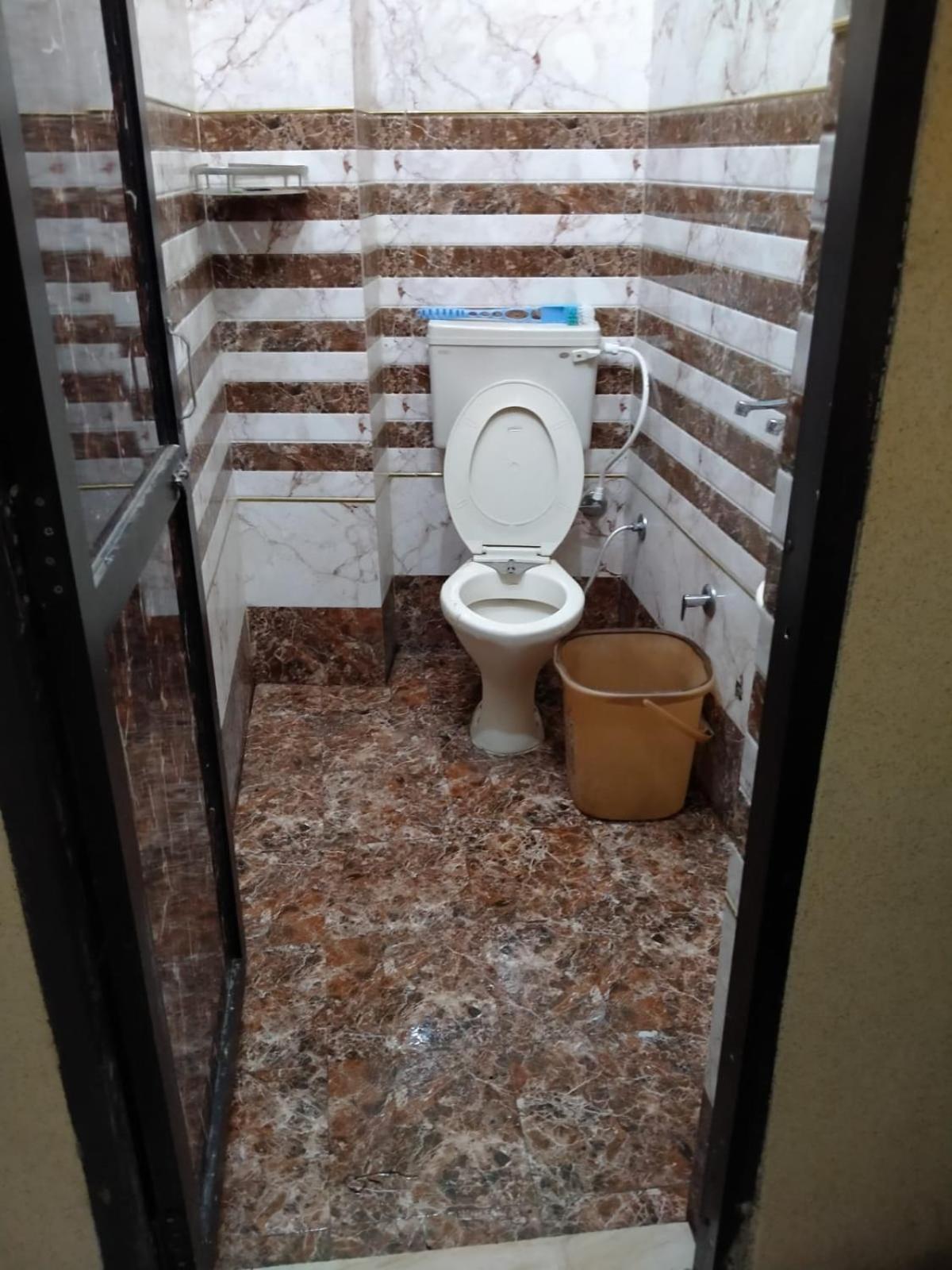 Sidhu Double Bed Attach Bathroom Guest house Amritsar