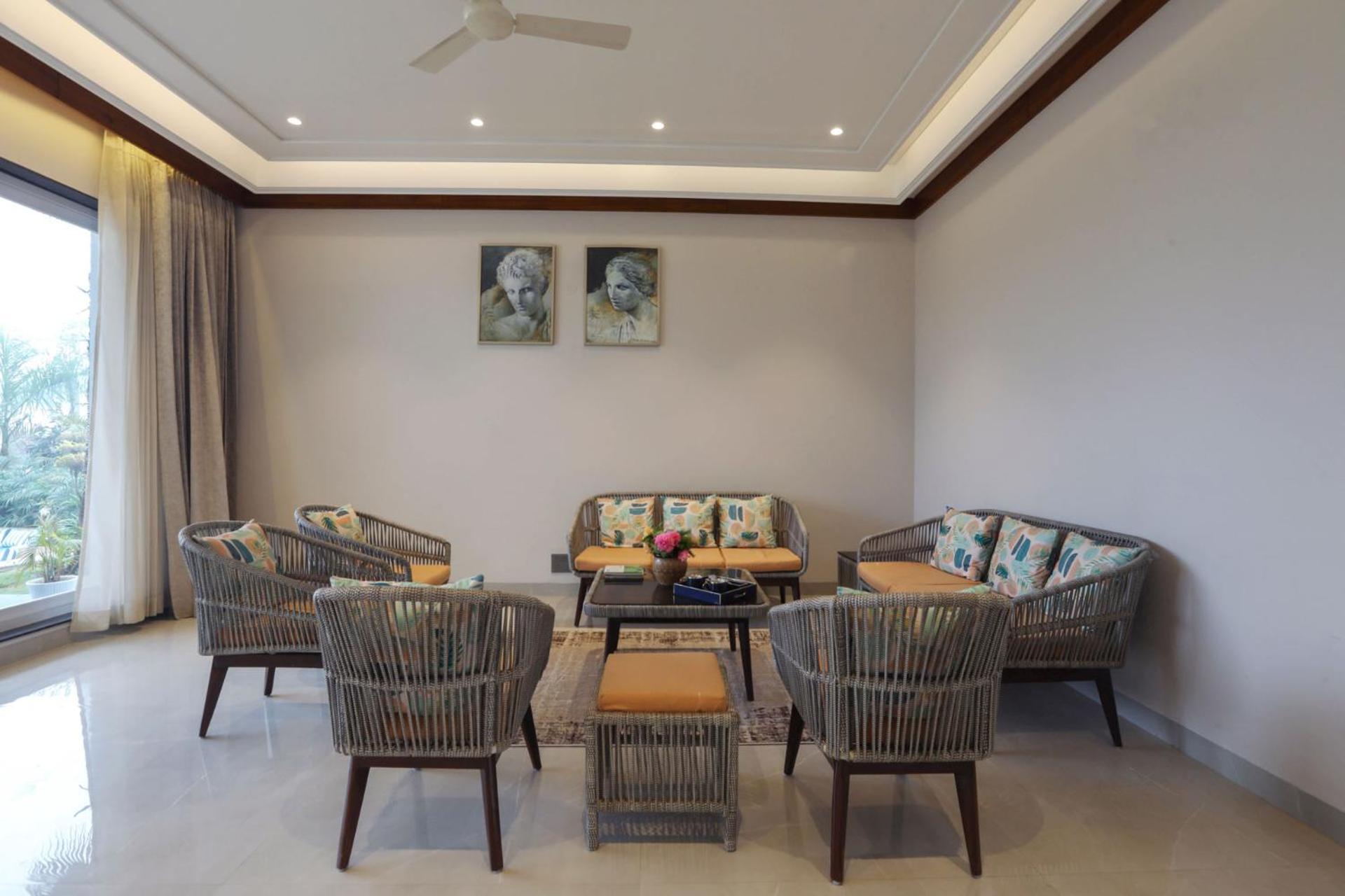 Villa Stayvista La Paradise With Outdoor Pool *