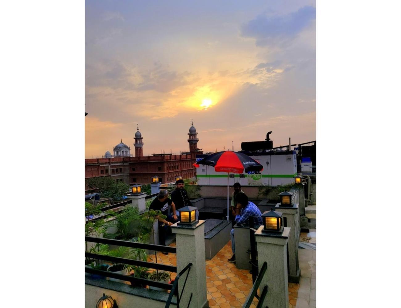 Urban Galaxy Square, * Amritsar