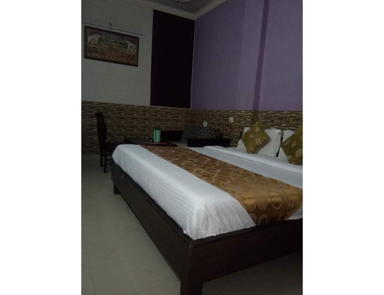 Krishna Residency, Homestay