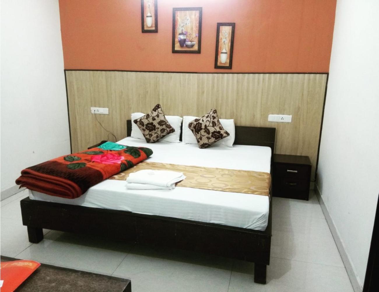 Homestay Krishna Residency, *