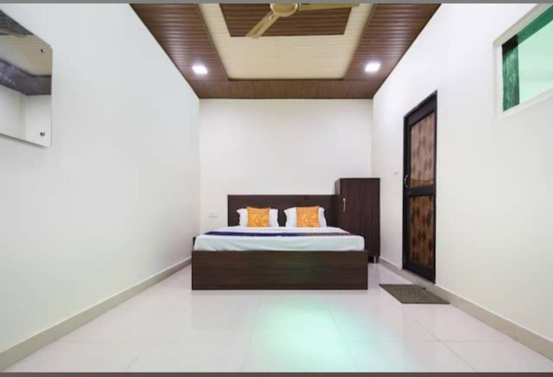 Deep Hotel 3*
