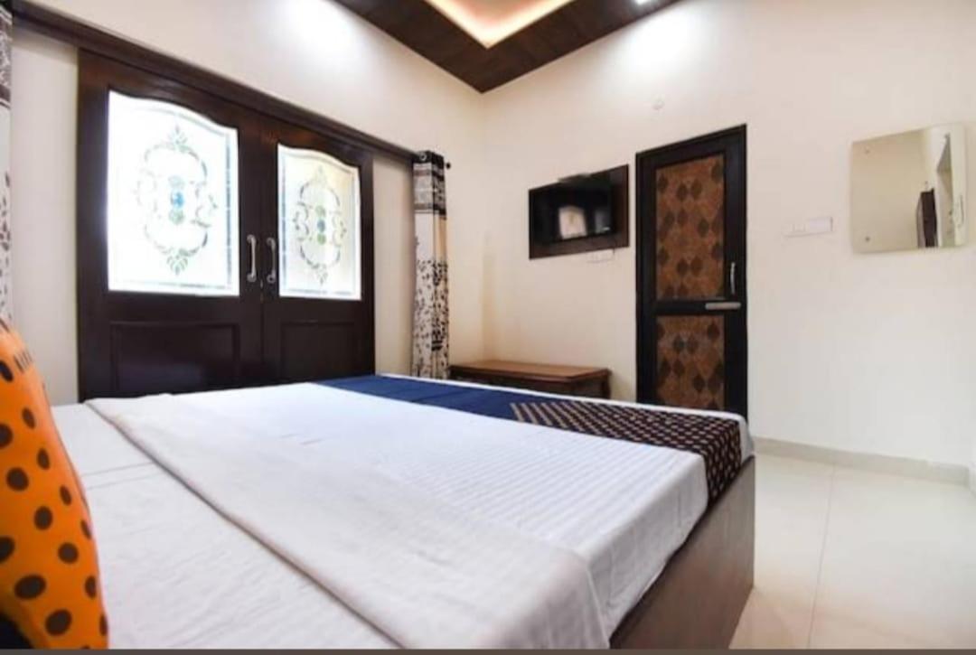 Hotel Deep Amritsar