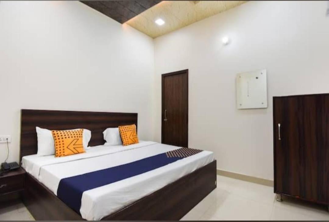 Hotel Deep Amritsar