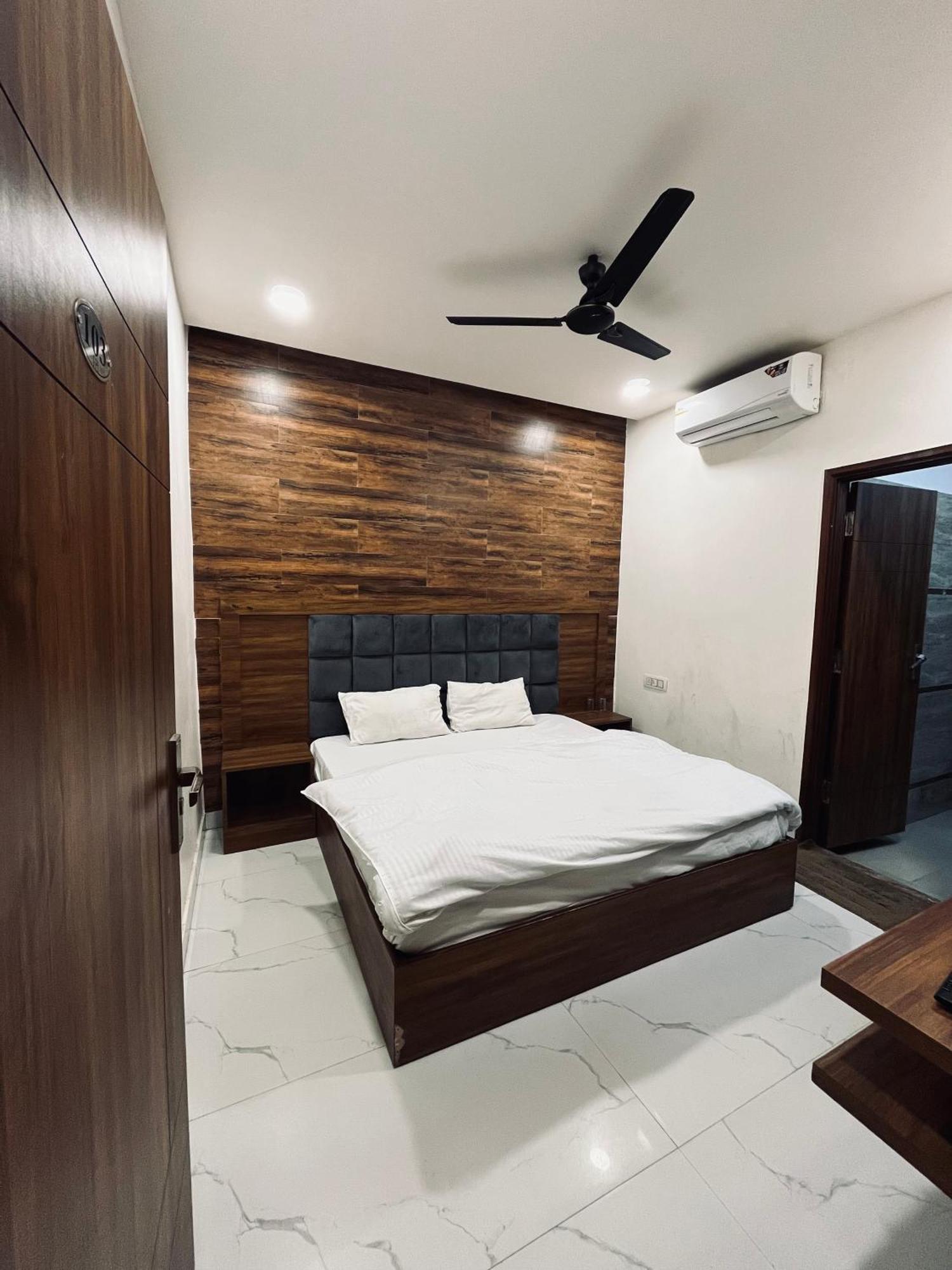 The Peace Hotel Amritsar