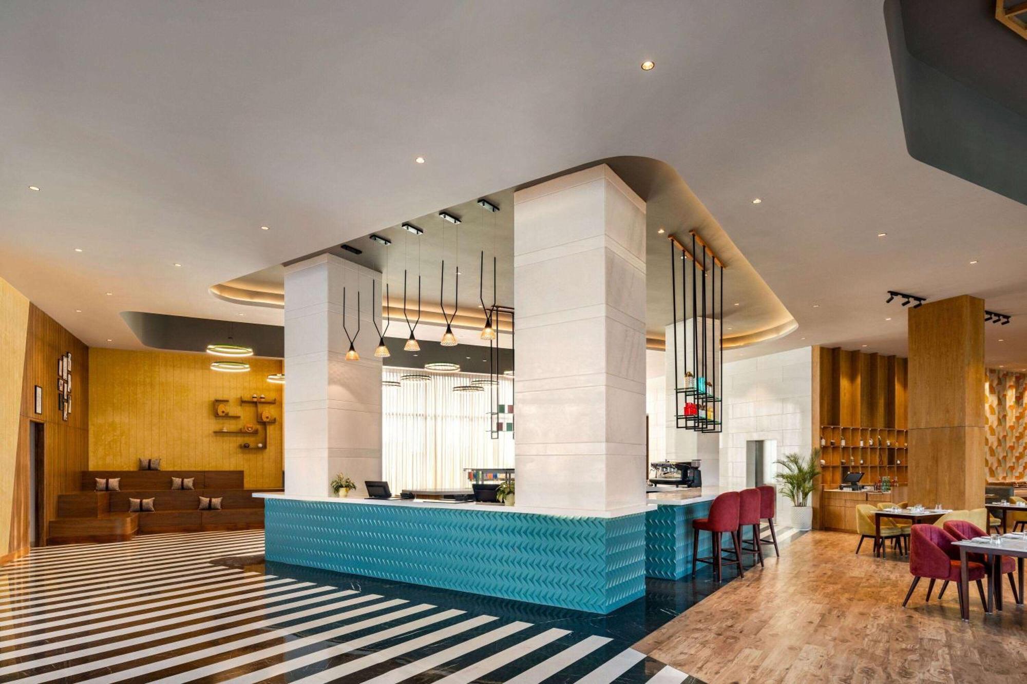 Ramada Encore By Wyndham Airport 4*