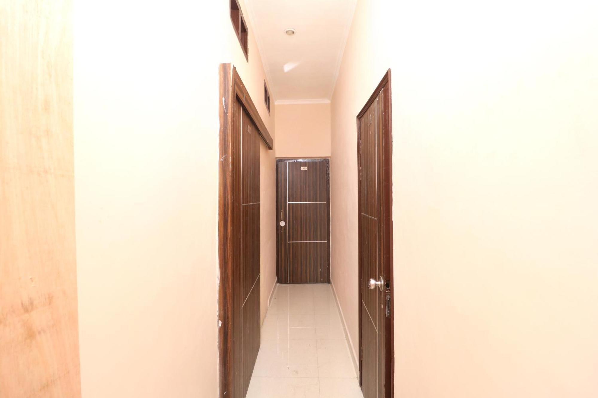 Hotel O Kapoor Residency