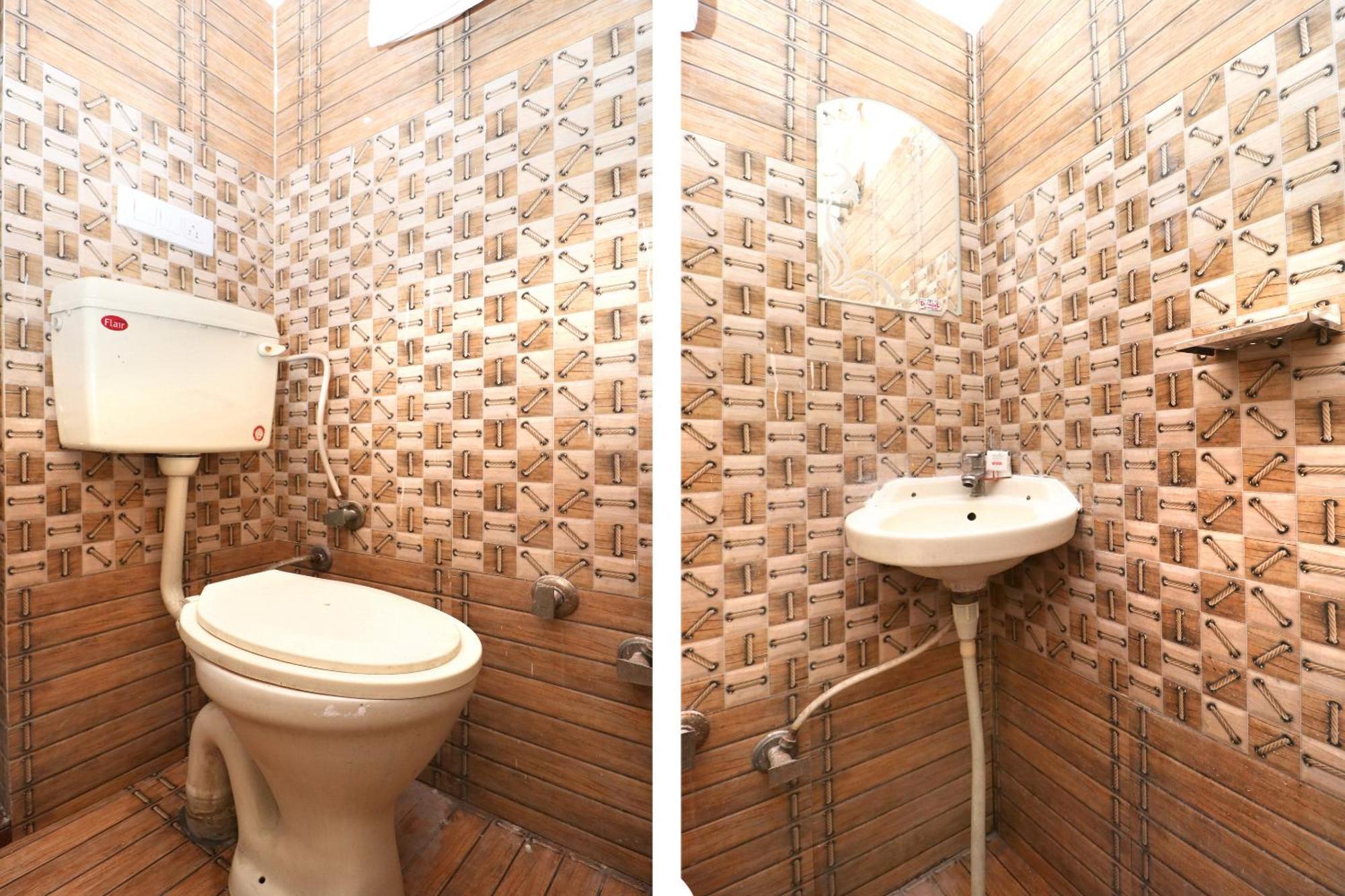 O Kapoor Residency 3*