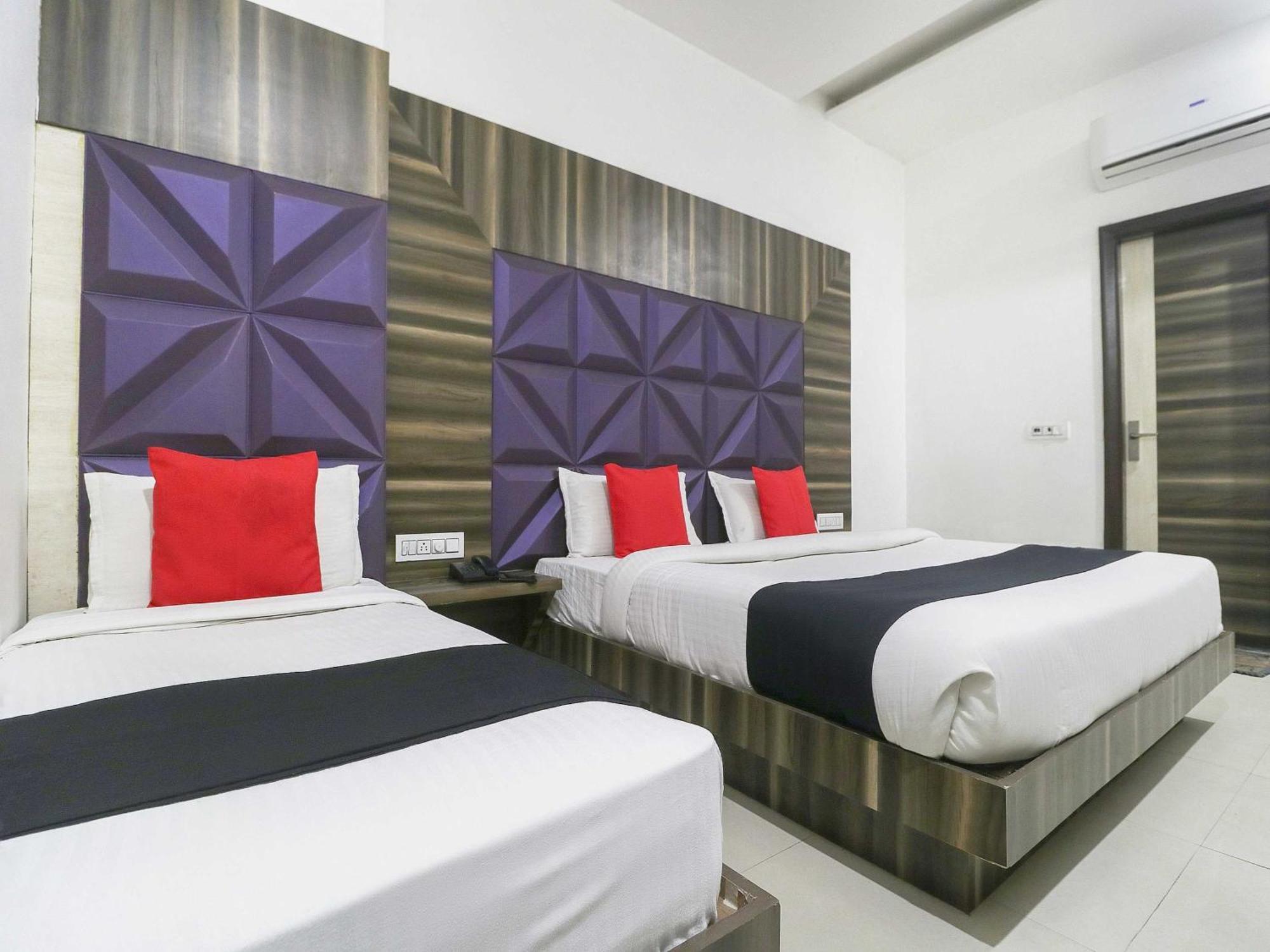 Oyo 77326 Hotel Royal View Amritsar
