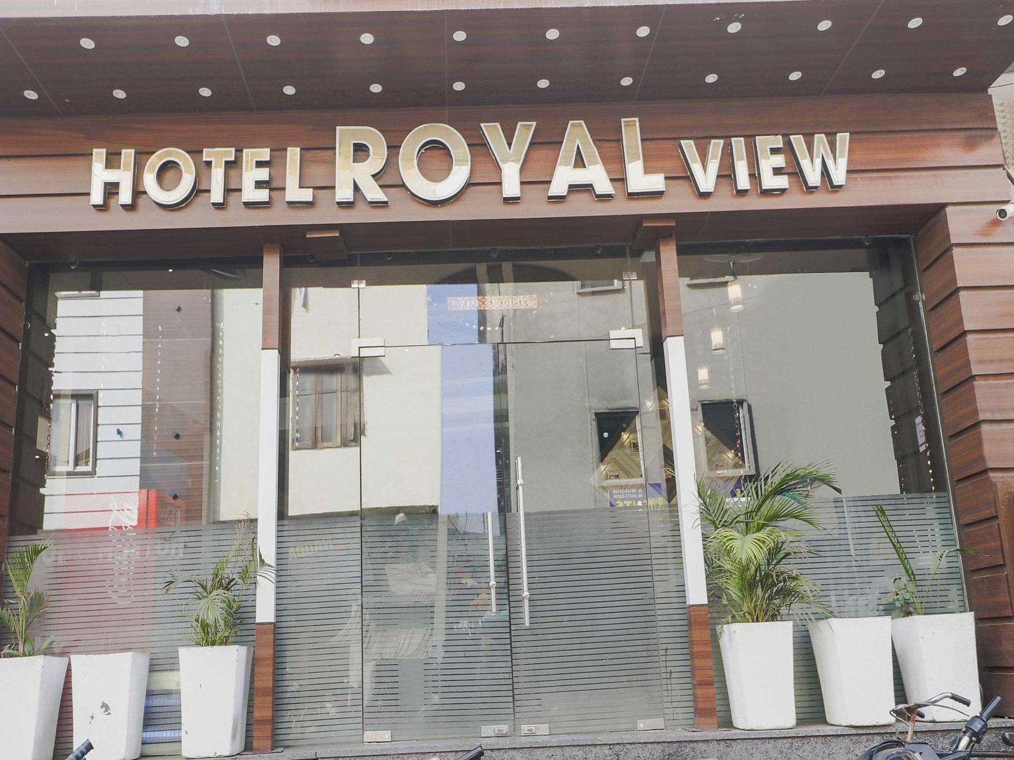 Oyo 77326 Hotel Royal View 3* Amritsar