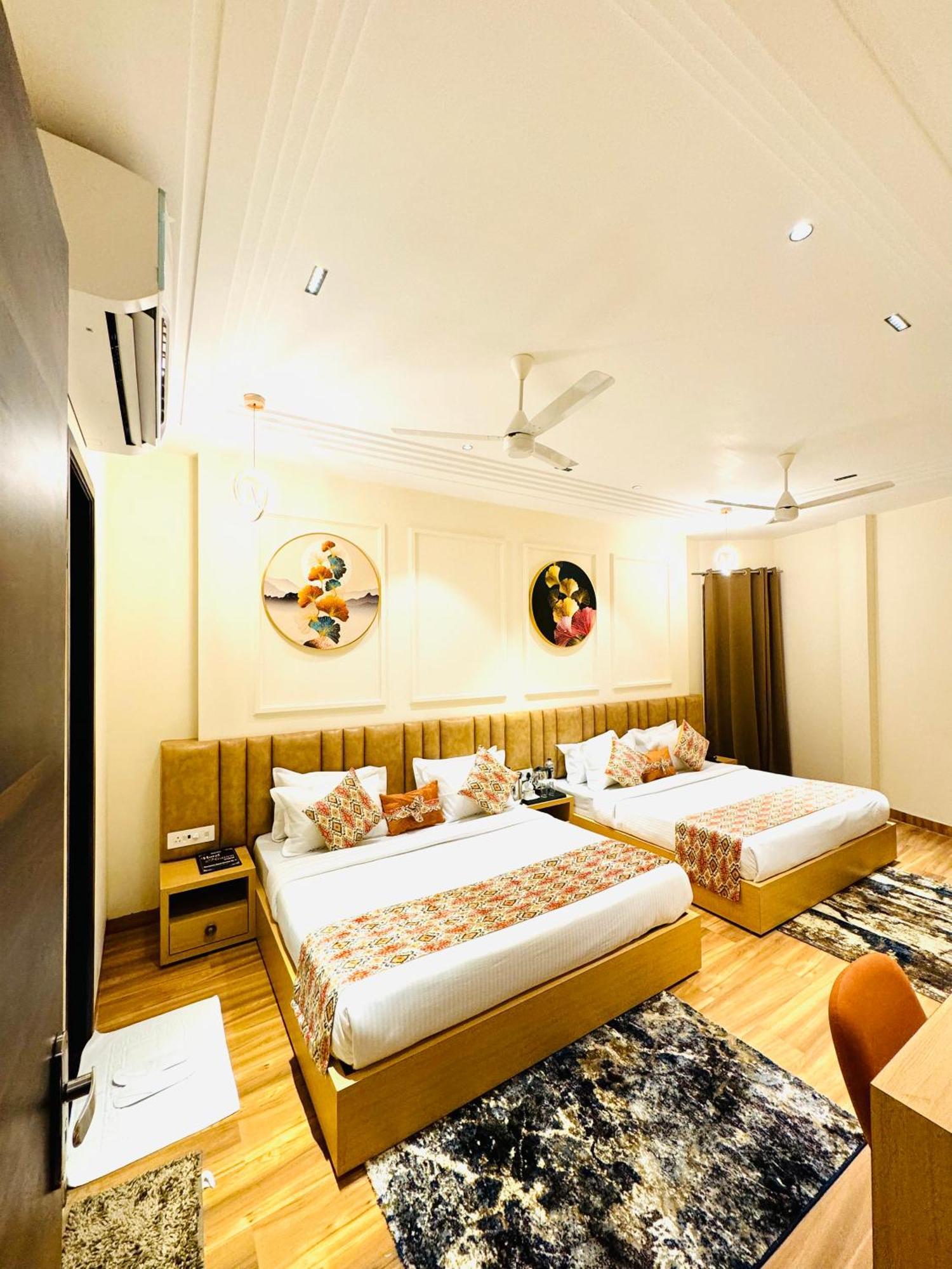 Hotel Heaven View - 50m From Golden Temple 3*
