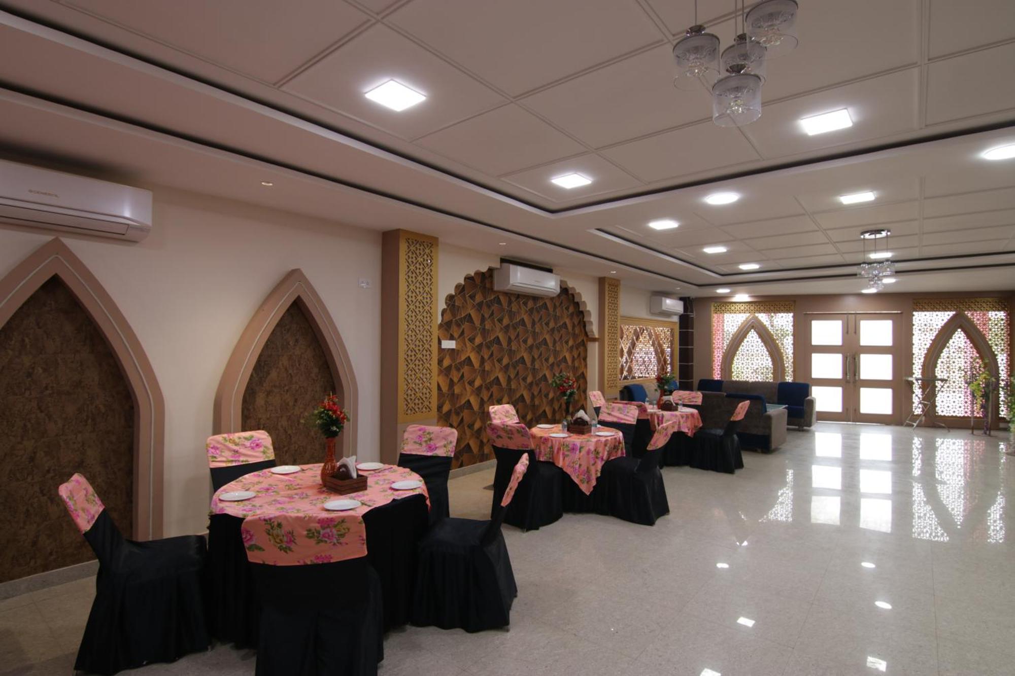 Hotel Fabhotel Prime Taj Castle 3*