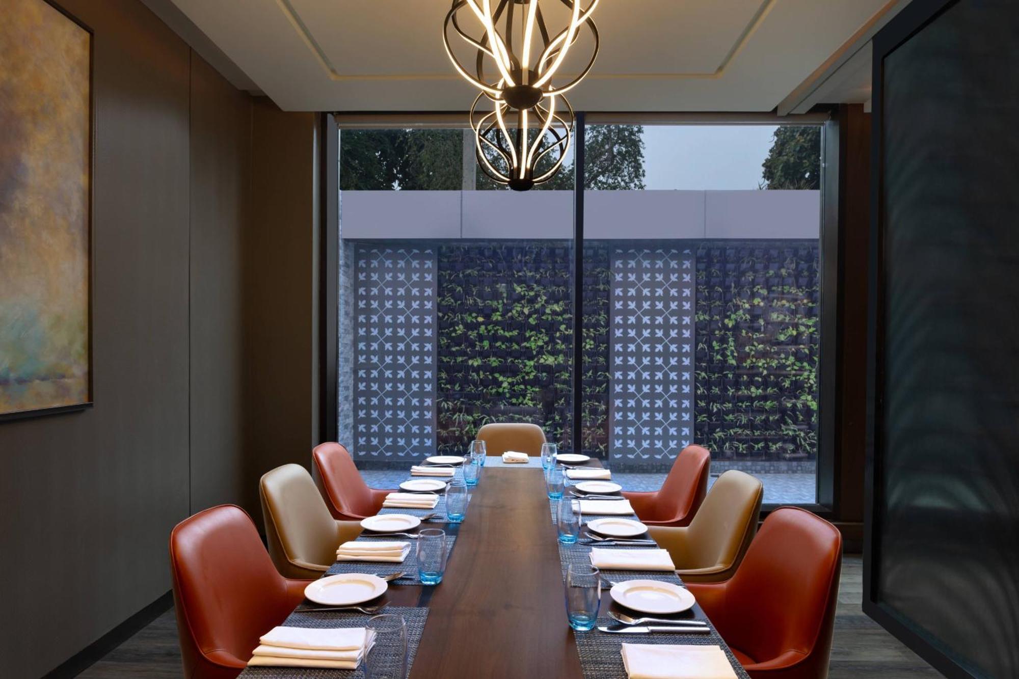 Courtyard By Marriott