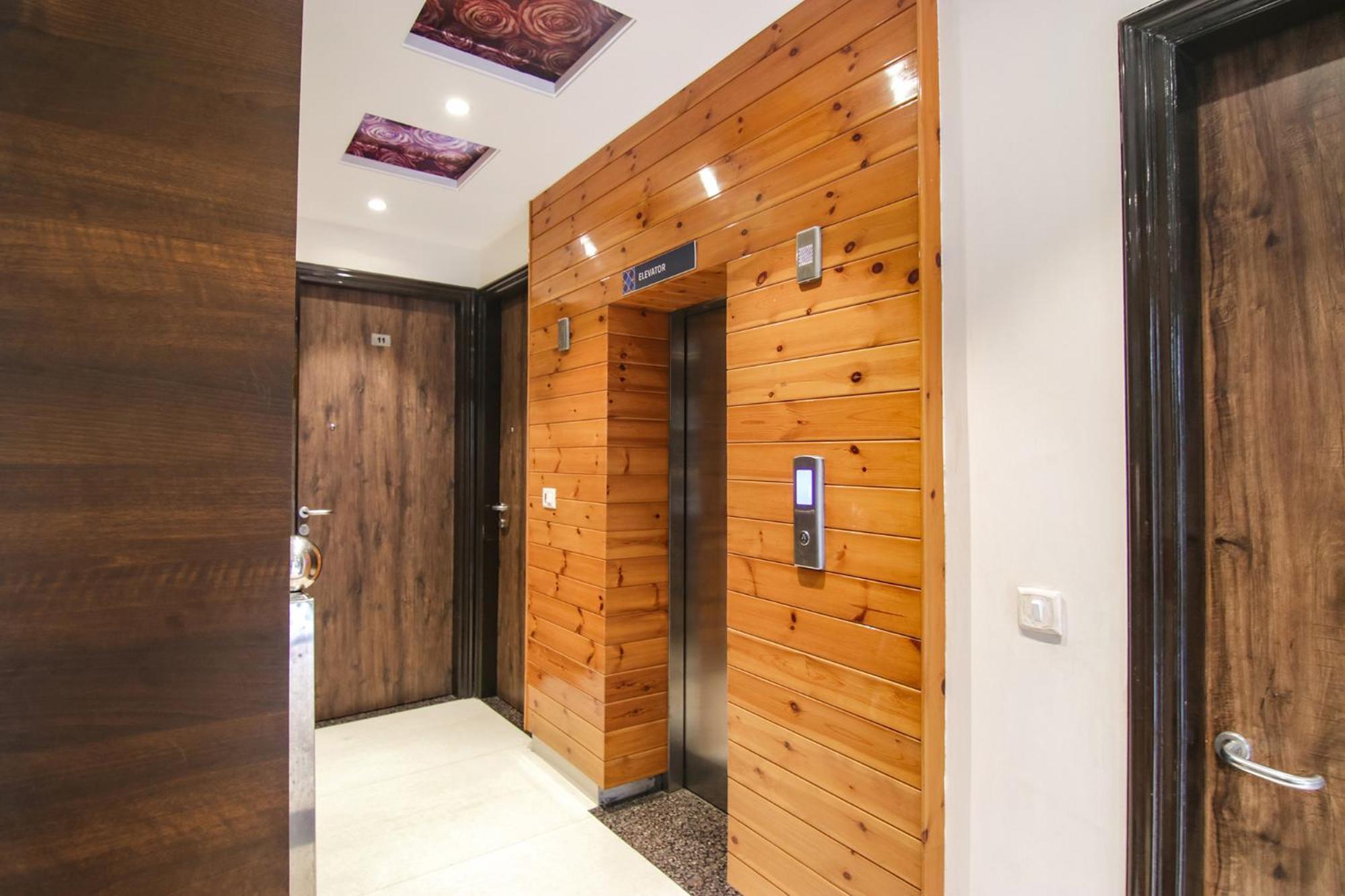 Fabhotel Rosewood